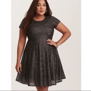 NWT Torrid Gunmetal Grey Sequins Dress (Size 16)